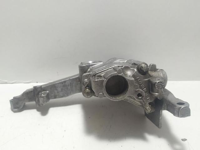 Pompa oleju 6421810647 MERCEDES