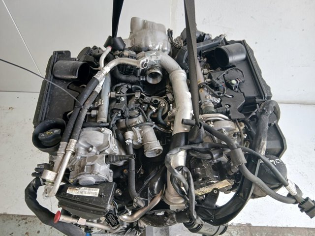 Silnik w komplecie 642940 MERCEDES