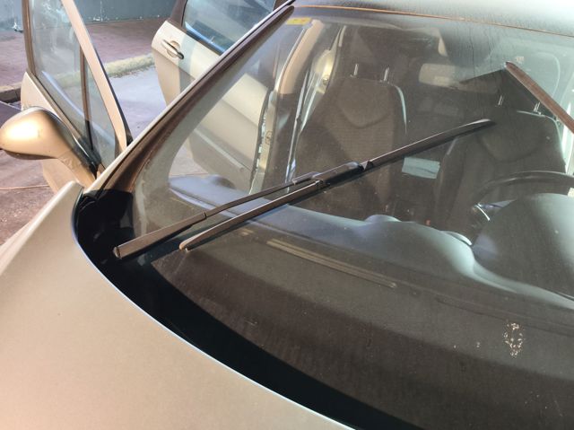 Ramię wycieraczki szyby przedniej 6429EN PEUGEOT