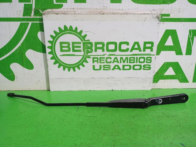 Ramię wycieraczki szyby przedniej Citroen Berlingo M