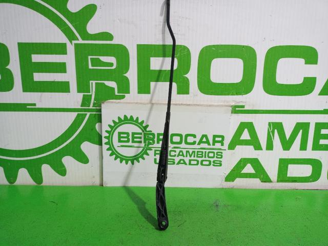 Ramię wycieraczki szyby przedniej Citroen Berlingo M