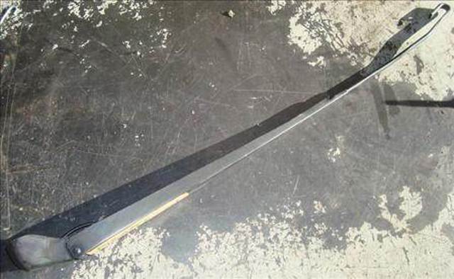 Ramię wycieraczki szyby przedniej Citroen Xsara N68