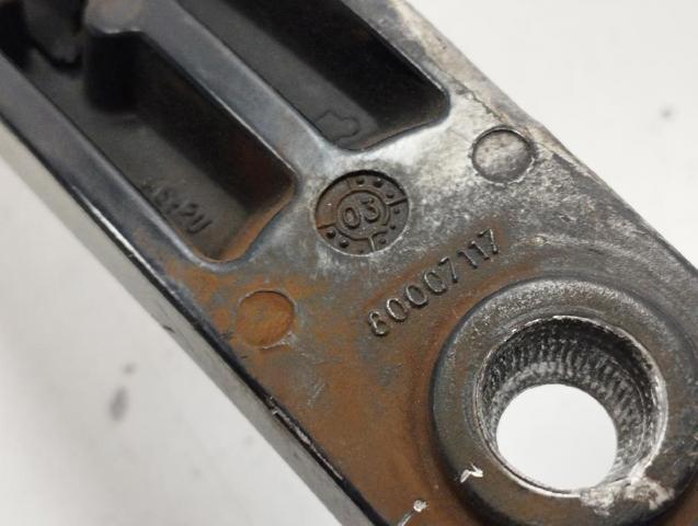 Ramię wycieraczki szyby przedniej Peugeot 807 E