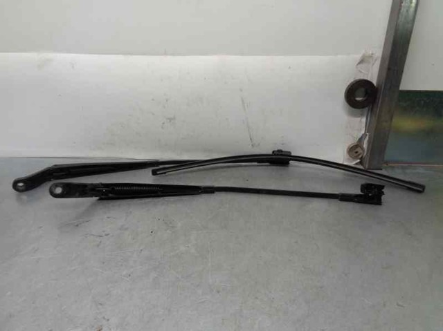 Ramię wycieraczki szyby przedniej Peugeot 407 6E