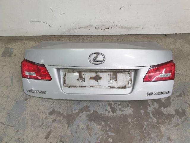 Klapa bagażnika Lexus IS E2