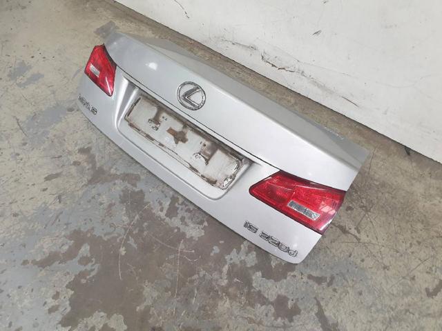 Klapa bagażnika Lexus IS E2