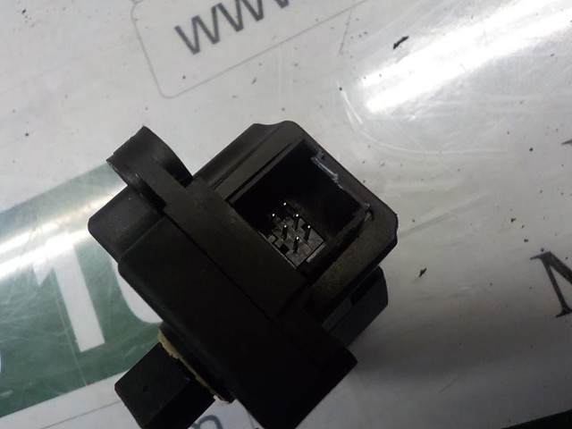 Silniczek klapy nagrzewnicy 6447NL PEUGEOT