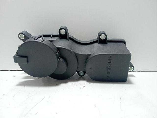 Separator oleju układu wentylacji kadłuda (bloku silnika)  6460101562 MERCEDES