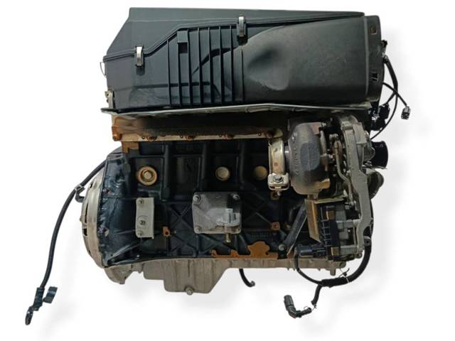 Silnik w komplecie 647961 MERCEDES