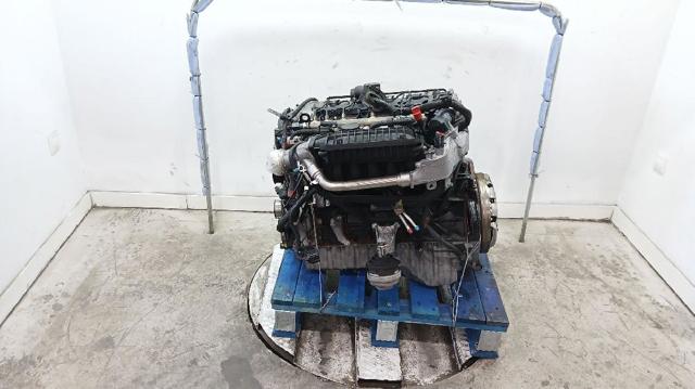 Silnik w komplecie 647961 MERCEDES