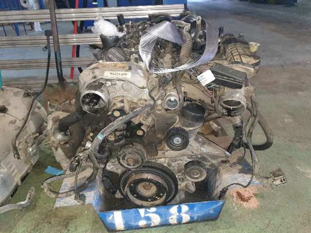 Silnik w komplecie 647961 MERCEDES