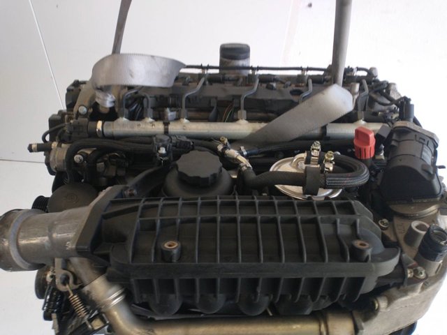 Silnik w komplecie 647961 MERCEDES