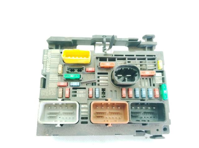 Skrzynka bezpieczników Citroen C4 1 LC