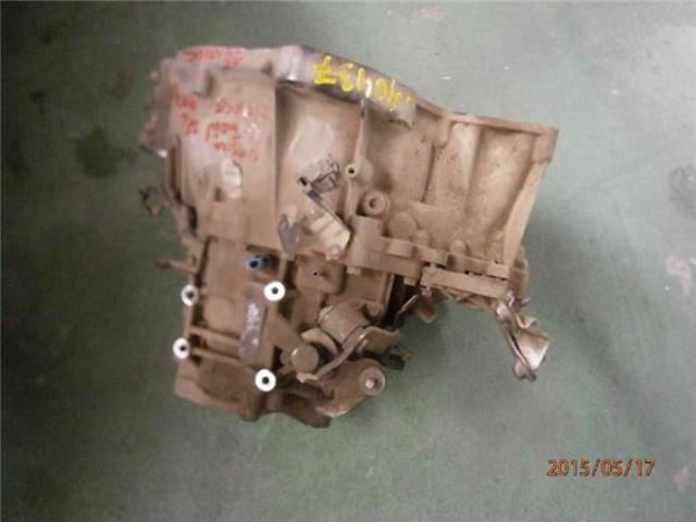 Maska silnika 651004U130 NISSAN