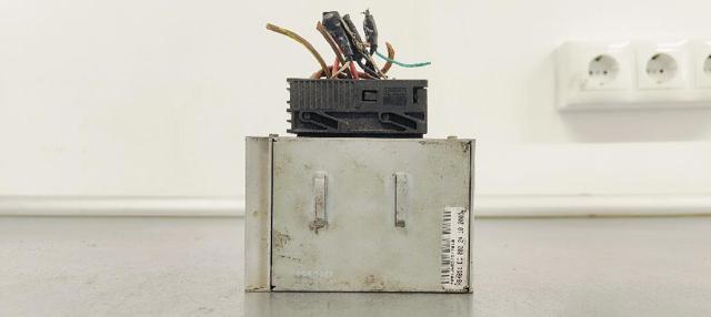 Wzmacniacz systemu audio 651206920461 BMW