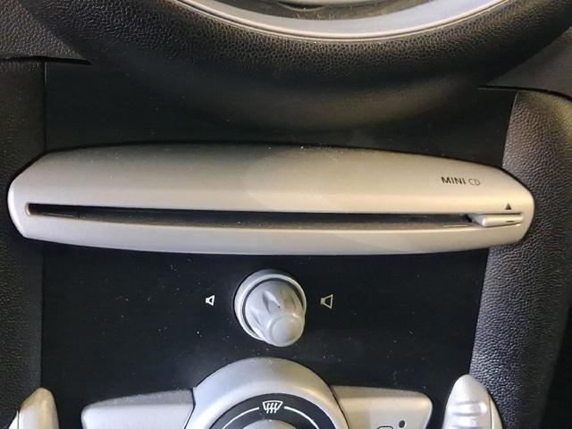 Radioodtwarzacz (radio AM/FM) 65123455681 BMW