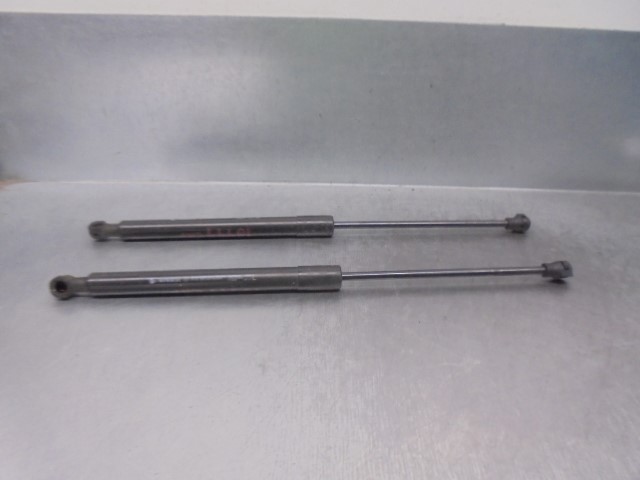 Amortyzator maski 654700462R RENAULT