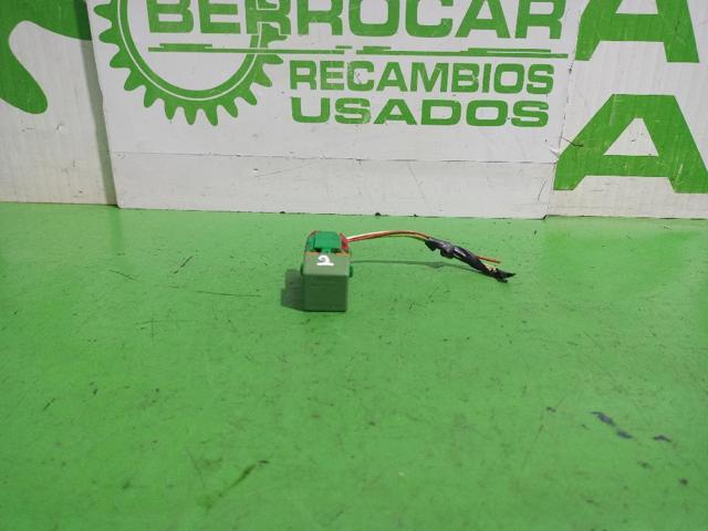 Przekaźnik wentylatora Citroen C4 UD