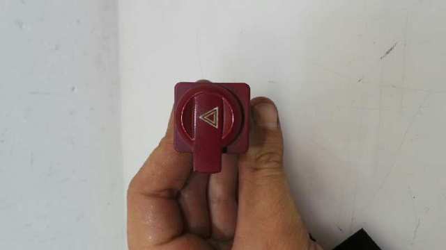 Przycisk włączania światła awaryjnego Citroen C4 1 LC