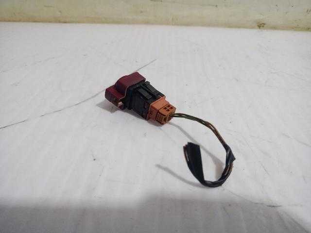 Przycisk włączania światła awaryjnego Citroen C4 1 LC