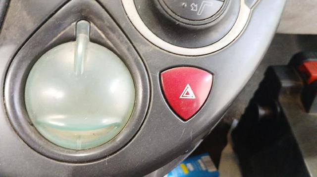 Przycisk włączania światła awaryjnego Peugeot 807 E