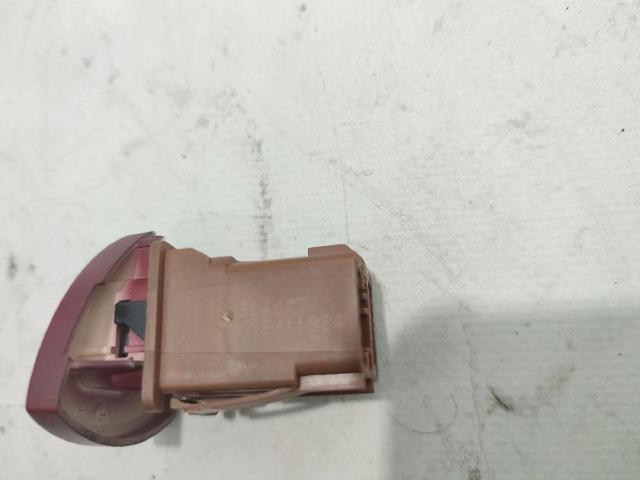 Przycisk włączania światła awaryjnego Peugeot 807 E