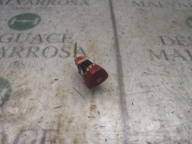 Przycisk włączania światła awaryjnego Citroen C3 1 FC