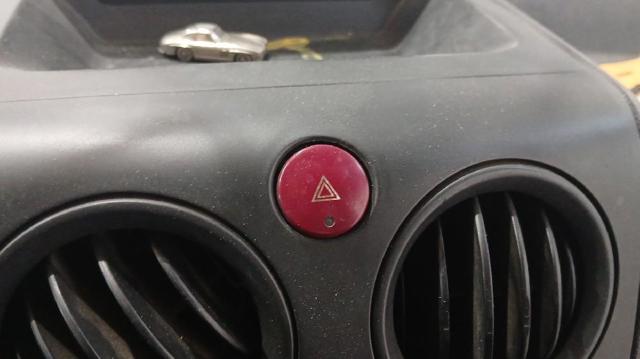 Przycisk włączania światła awaryjnego Citroen Berlingo M