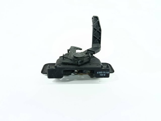 Zamek maski 656013486R RENAULT