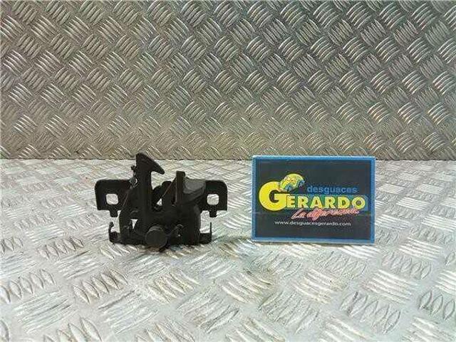 Zamek maski 656017676R RENAULT