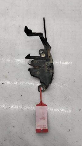 Zamek maski 656017F000 NISSAN