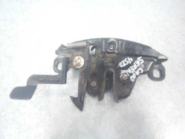 Zamek maski Nissan Vanette C23