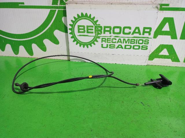 Linka otwierania maski Nissan Vanette C23