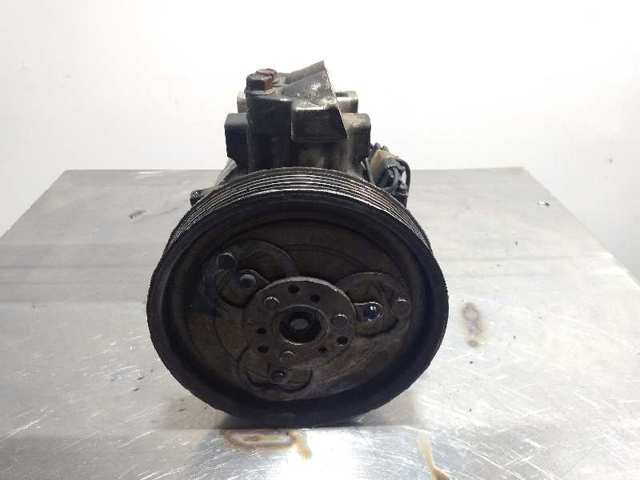 Sprężarka klimatyzacji 6611303115 SSANG YONG