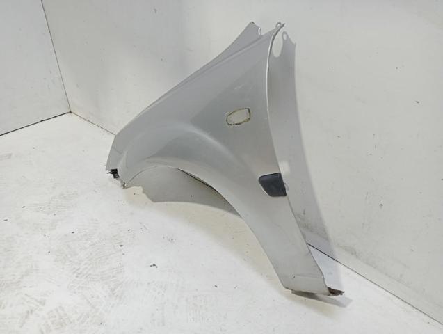 Błotnik przedni lewy KIA Rio 2 JB