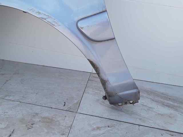 Błotnik przedni lewy Hyundai Trajet FO