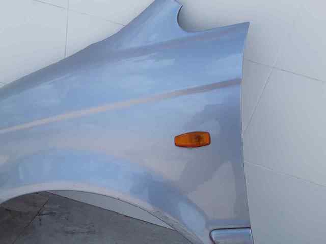 Błotnik przedni lewy Hyundai Trajet FO