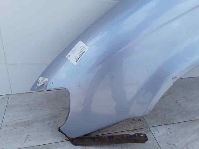 Błotnik przedni lewy Hyundai Trajet FO