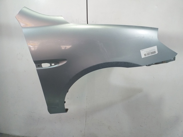 Błotnik przedni prawy 663211E300 HYUNDAI