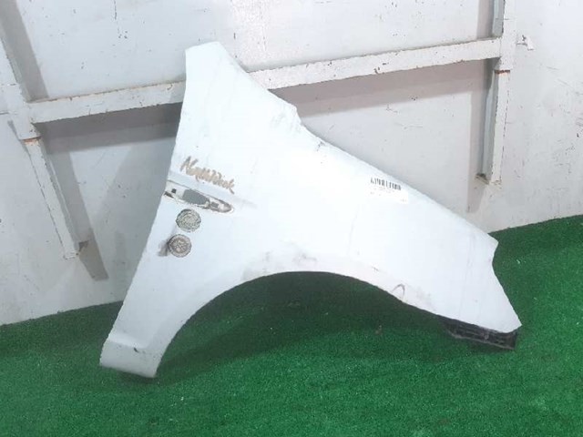 Błotnik przedni prawy 663211E300 HYUNDAI