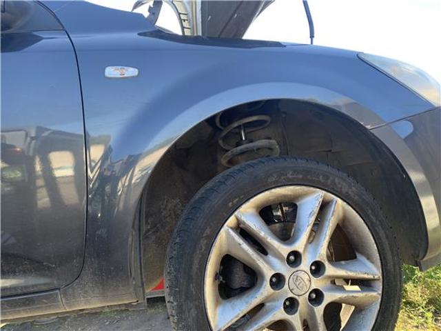 Błotnik przedni prawy 663211H010 HYUNDAI