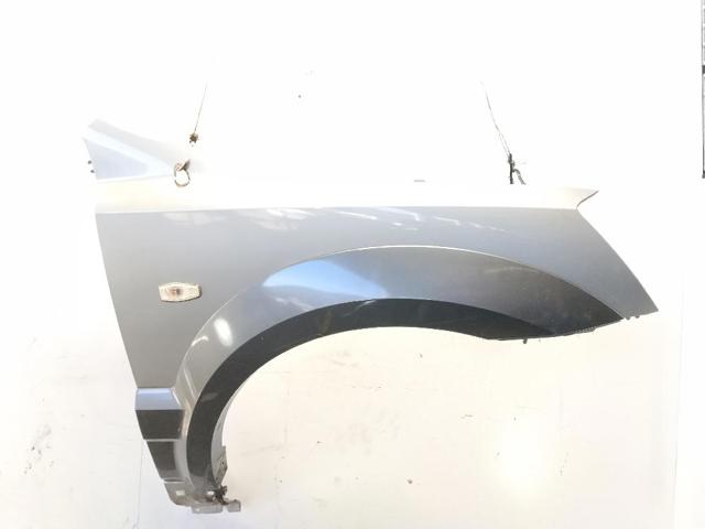 Błotnik przedni prawy 663213E141 HYUNDAI