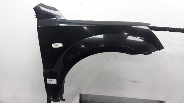 Błotnik przedni prawy 663213E141 HYUNDAI