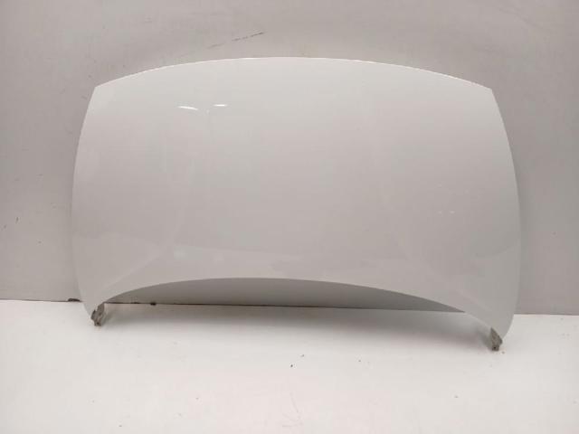 Maska silnika 664001W010 HYUNDAI