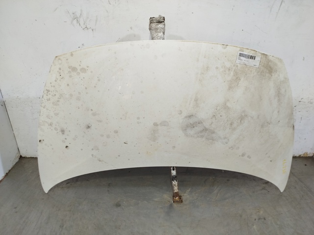 Maska silnika 664001W010 HYUNDAI