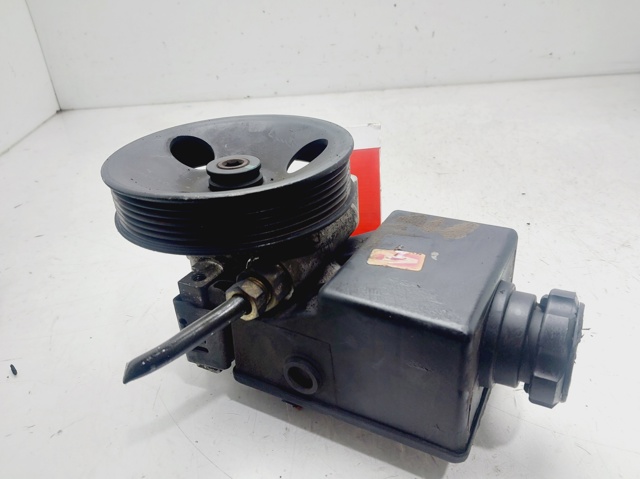 Pompa wspomagania hydraulicznego kierownicy 6654601980 SSANG YONG