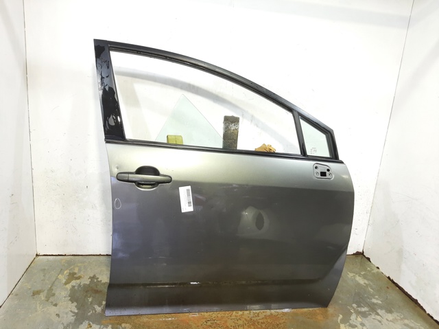 Drzwi przednie prawe 670010F011 TOYOTA