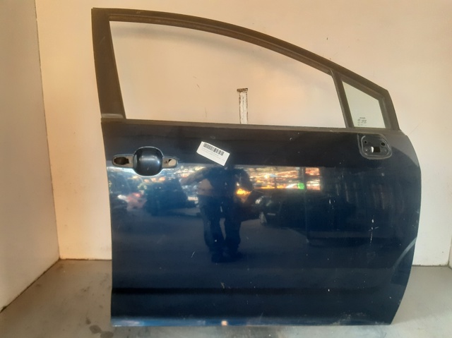 Drzwi przednie prawe 670010F011 TOYOTA