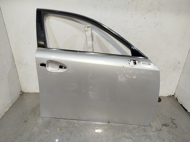 Drzwi przednie prawe 6700153040 TOYOTA