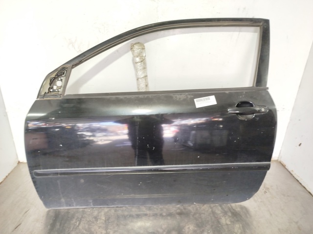 Kupić  Corolla  E12U